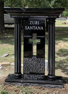 Säulenstil-Tombstone-Steinschnitze im europäischen Stil