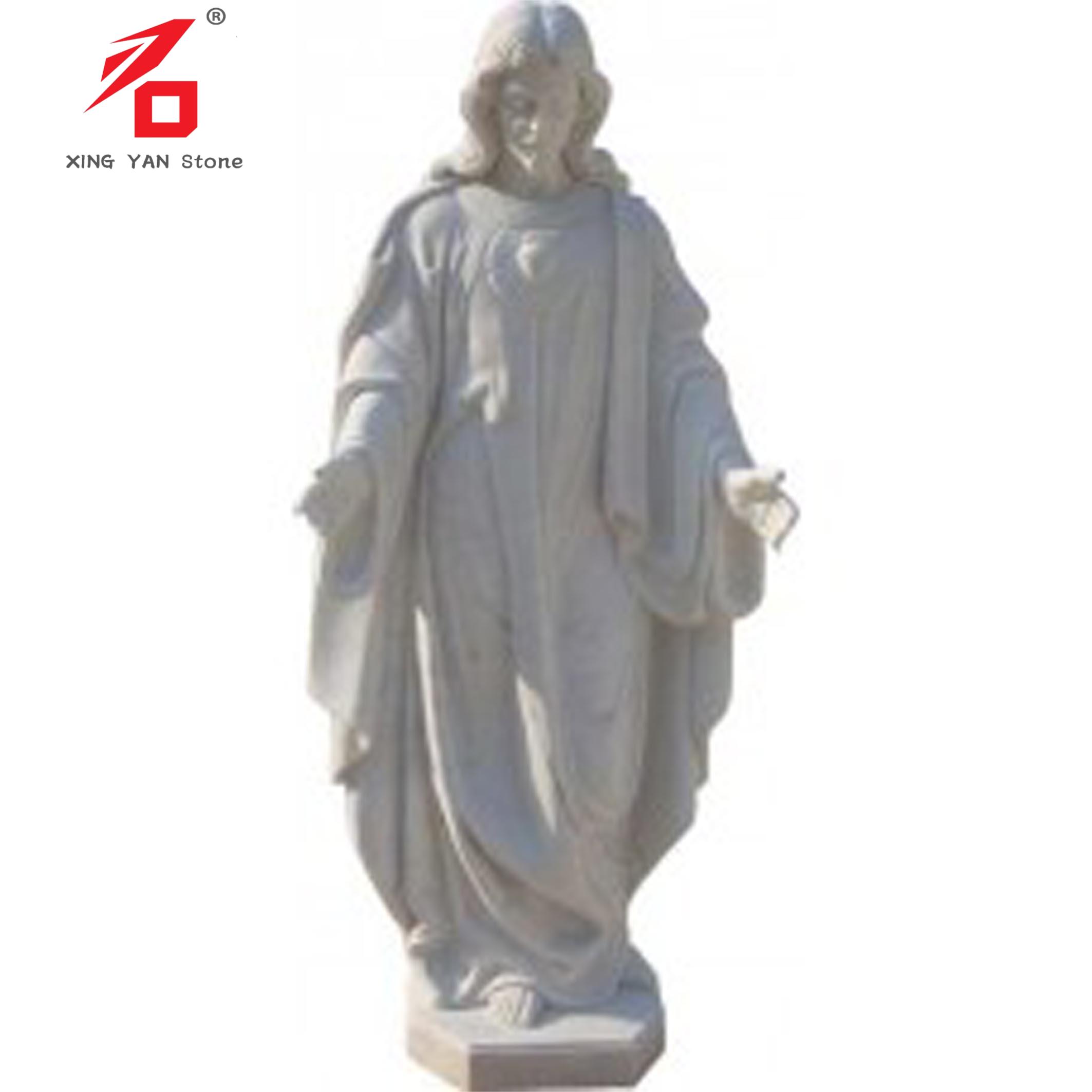 Jesus-Statuen