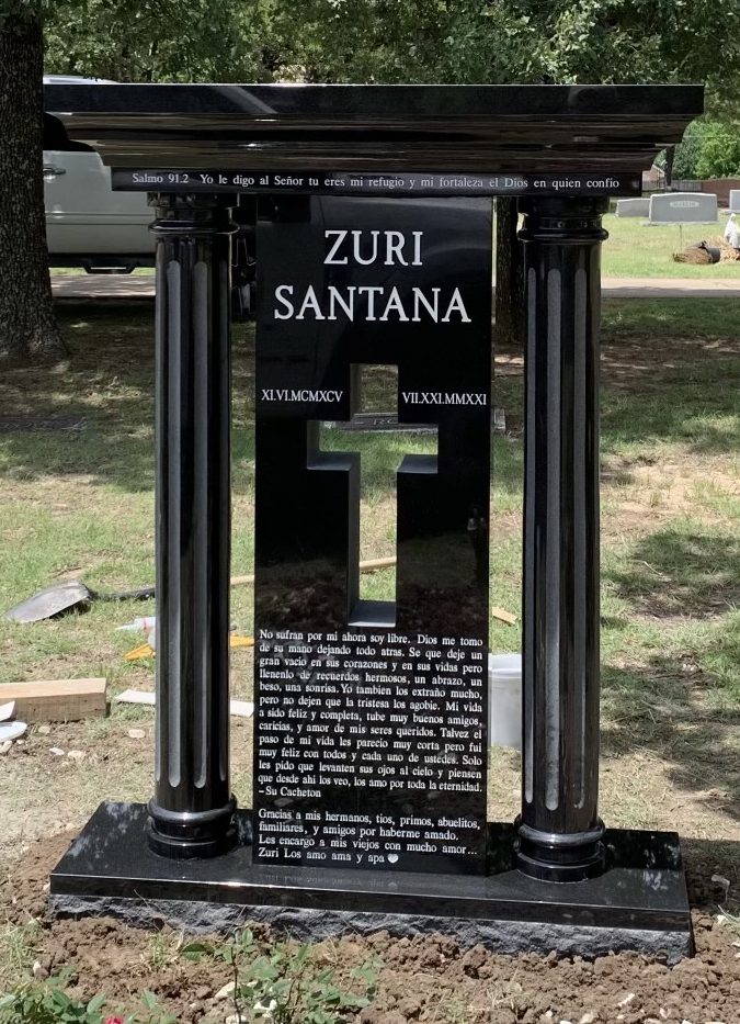 Xingyan Cross Artistic Geschnitzte Denkmal